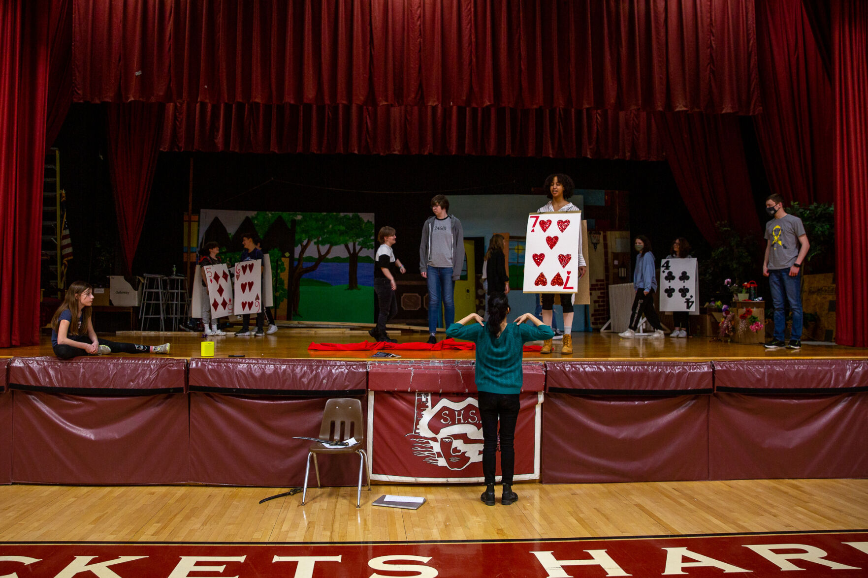 Students make long-awaited return to stage